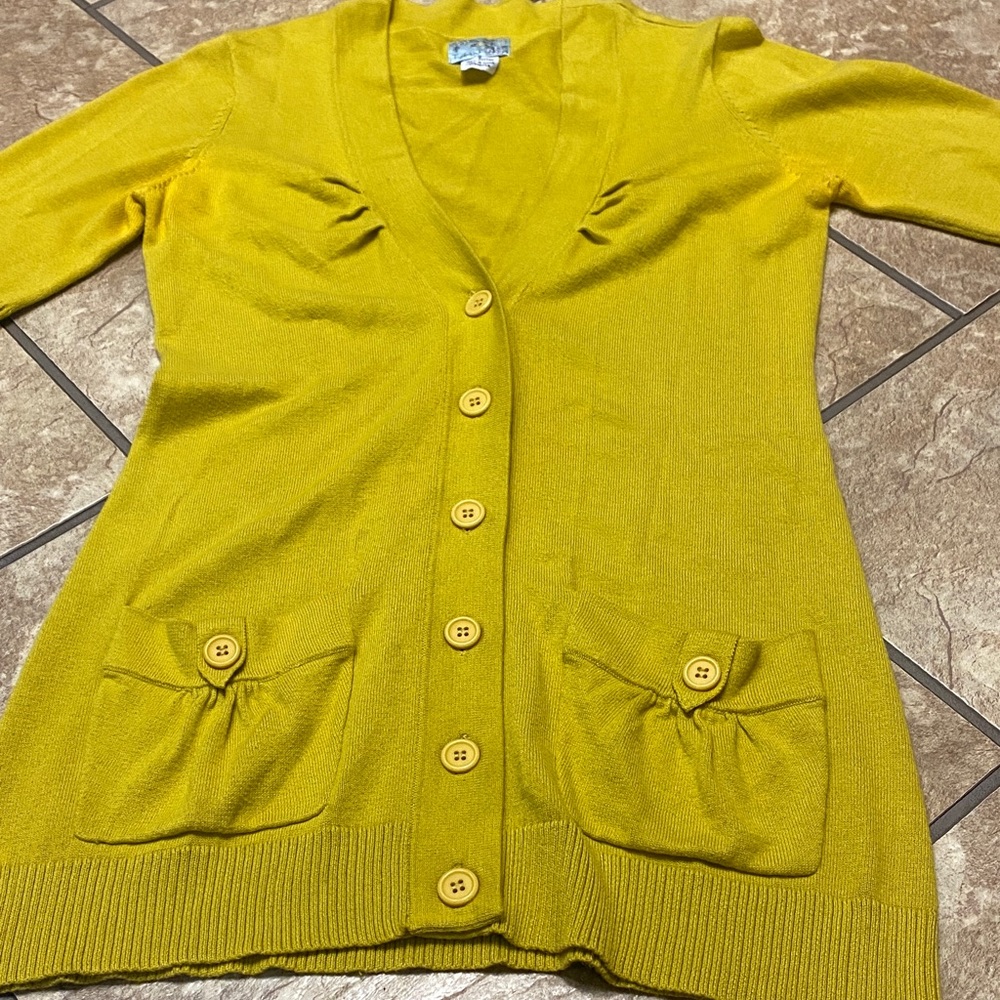 Tabitha Mustard Yellow Small V-neck Button Front Cardigan Sweater Fall - Picture 11 of 12